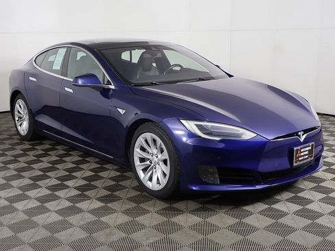 Used 2016 Tesla Model S 90D image 2