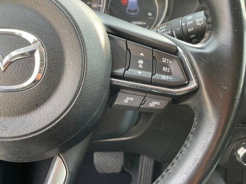 Used 2018 MAZDA CX-5 Touring w/ Preferred Equipment Package FWD image 14