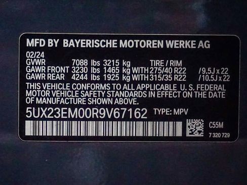 Used 2024 BMW X7 xDrive40i w/ Premium Package image 31