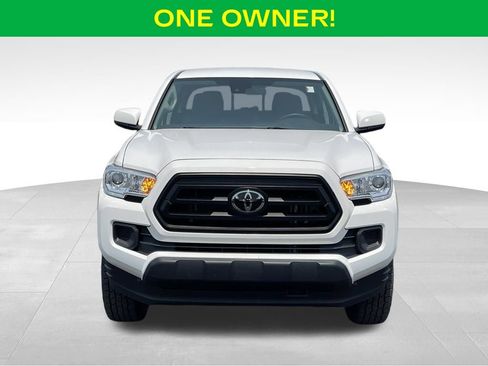 Used 2022 Toyota Tacoma SR AWD/4WD image 3