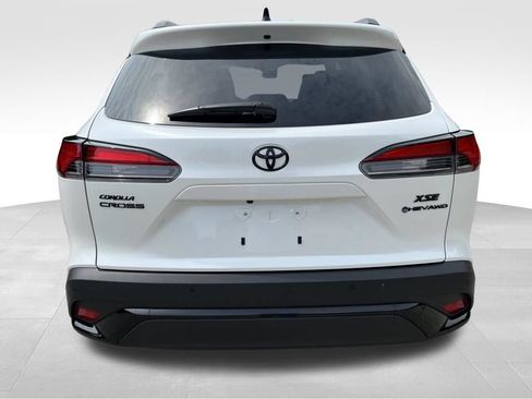 Used 2025 Toyota Corolla Cross AWD Hybrid w/ Convenience Package image 8