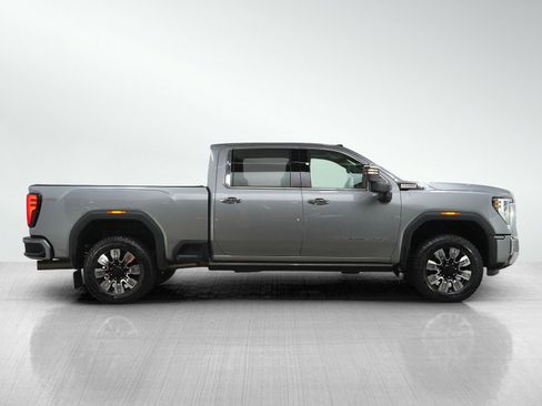 Used 2025 GMC Sierra 2500 Denali w/ Denali Reserve Package AWD/4WD image 6
