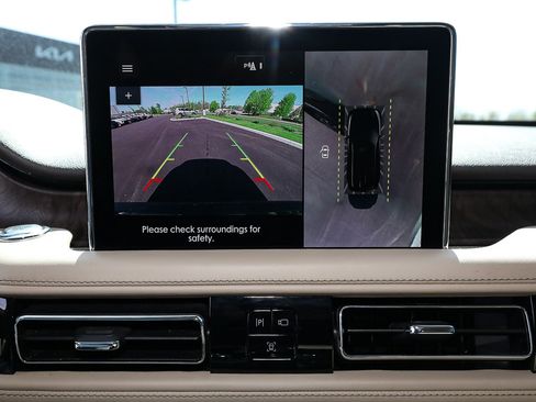 Certified 2023 Lincoln Aviator Reserve w/ Equipment Group 201A AWD/4WD image 19