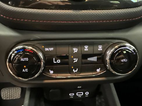 Used 2023 Chevrolet TrailBlazer RS w/ Sun and Liftgate Package AWD/4WD image 30