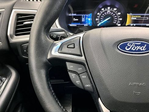 Used 2019 Ford Edge SEL w/ Equipment Group 201A AWD/4WD image 19