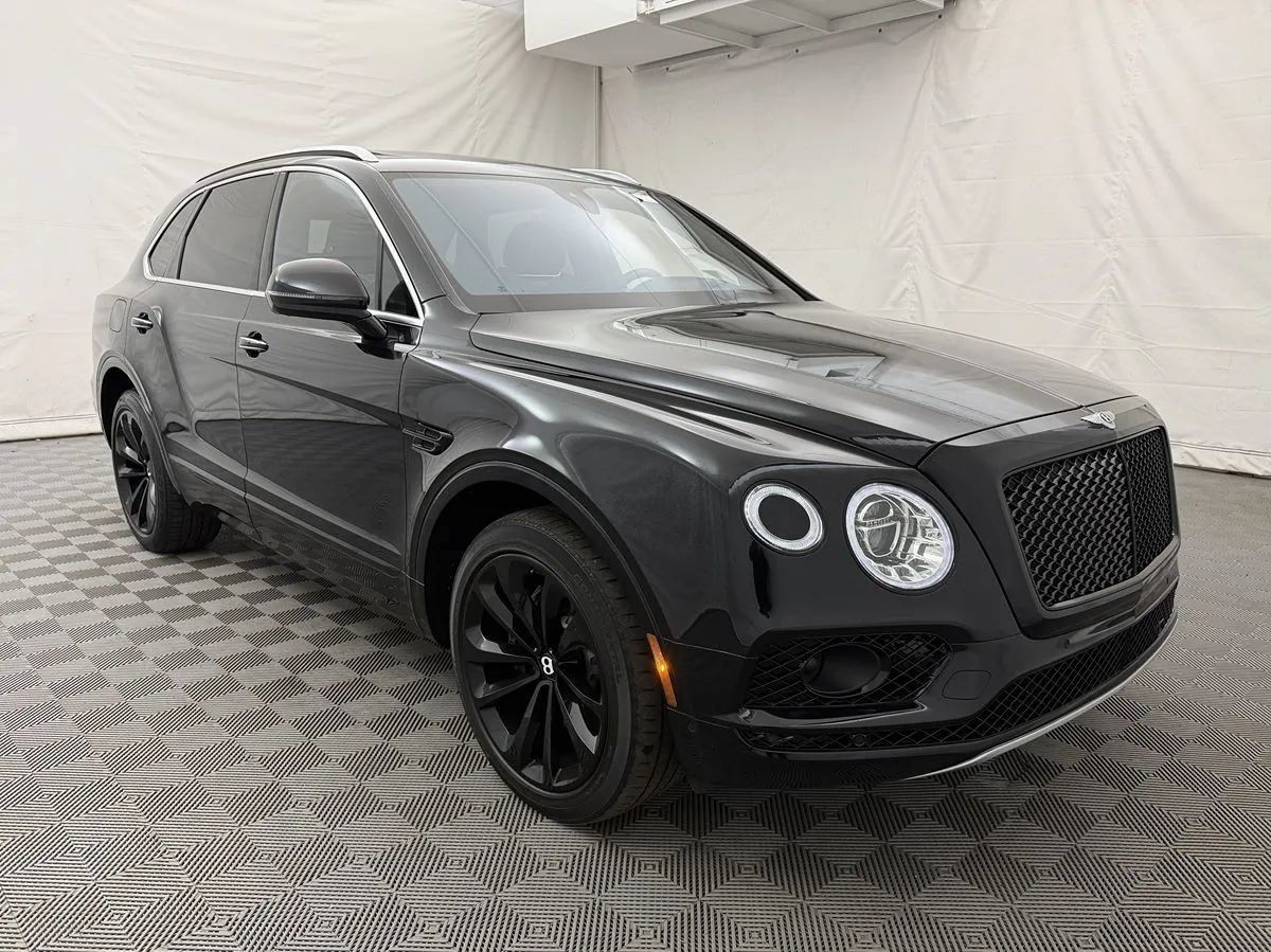 Used 2017 Bentley Bentayga AWD/4WD image 4