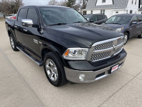 Used 2016 RAM 1500 Laramie w/ Convenience Group AWD/4WD image 5