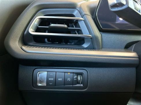 New 2026 Chevrolet Traverse LT w/ Driver Confidence Package AWD/4WD image 18