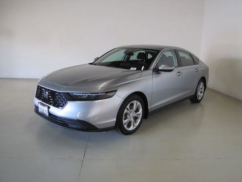 Used 2025 Honda Accord LX image 1
