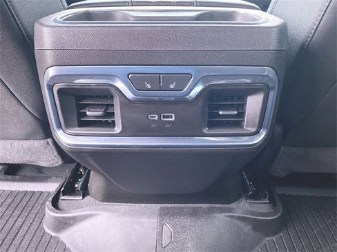 Used 2025 Chevrolet Silverado 2500 High Country w/ Technology Package image 21