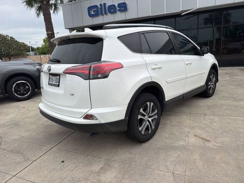 Used 2018 Toyota RAV4 LE w/ Carpet Mat Package FWD image 5