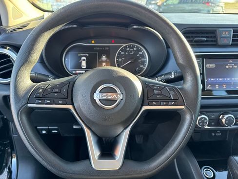 Used 2023 Nissan Versa SV image 19