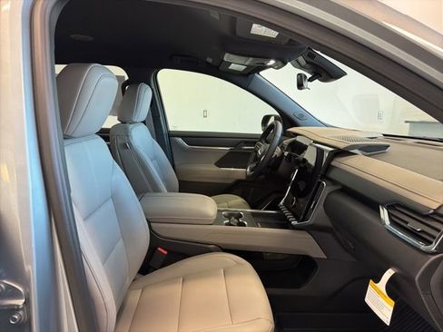 New 2026 GMC Acadia Elevation w/ Elevation Premium Package image 27