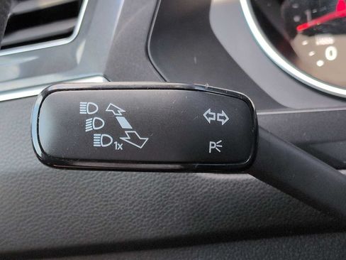 Used 2021 Volkswagen Tiguan S FWD image 27