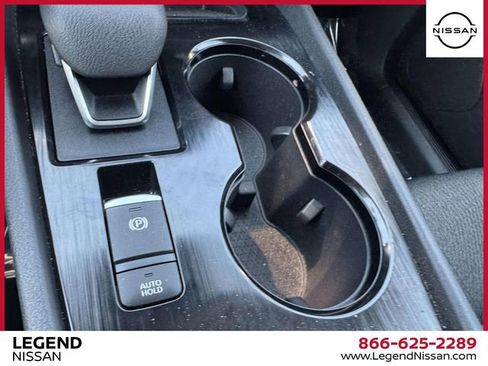 Used 2024 Nissan Rogue SV AWD/4WD image 30