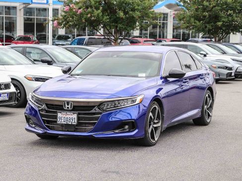 Used 2022 Honda Accord Sport image 3