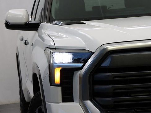 Used 2023 Toyota Tundra Limited AWD/4WD image 4