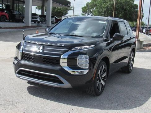 New 2025 Mitsubishi Outlander SE FWD image 6