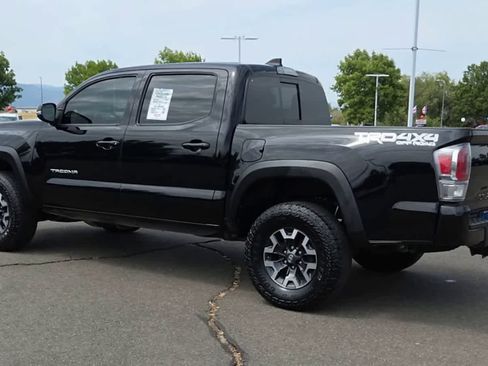 Used 2022 Toyota Tacoma TRD Off-Road w/ Technology Package AWD/4WD image 6