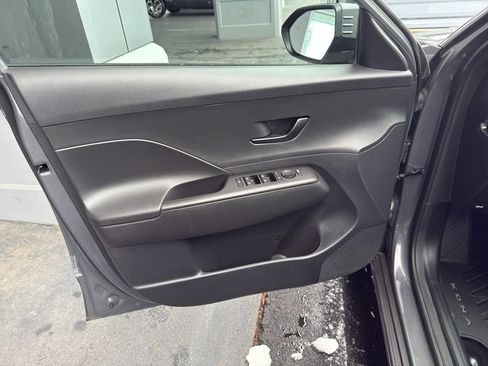 Used 2025 Hyundai Kona SEL image 13