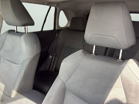 Used 2025 Toyota RAV4 XLE w/ Convenience Package image 10