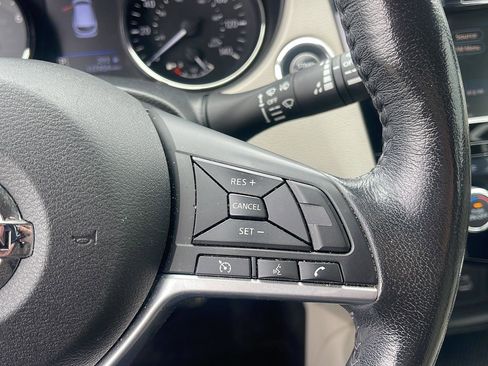 Used 2019 Nissan Rogue Sport SV w/ All-Weather Package image 16