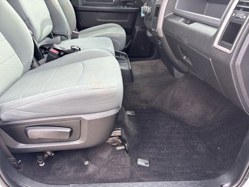 Used 2018 RAM 1500 Express w/ Express Value Package image 18