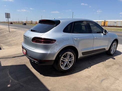 Used 2015 Porsche Macan S image 18