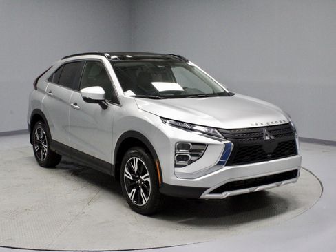 New 2026 Mitsubishi Eclipse Cross SE image 1