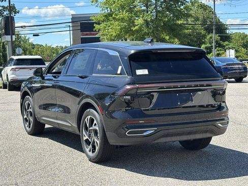 New 2026 Lincoln Nautilus Premier AWD/4WD image 24