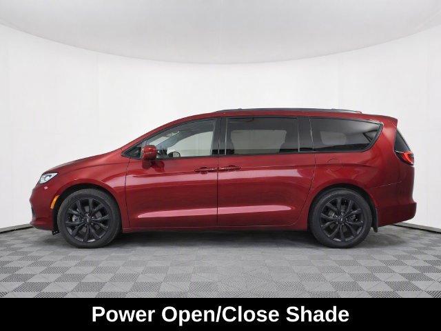 Used 2020 Chrysler Pacifica Touring-L FWD image 7
