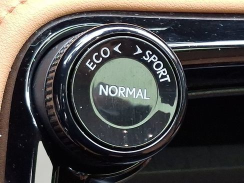 Used 2025 Lexus NX 450h+ AWD w/ Luxury Package image 26