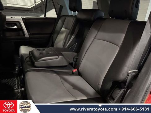 Used 2020 Toyota 4Runner SR5 Premium image 14