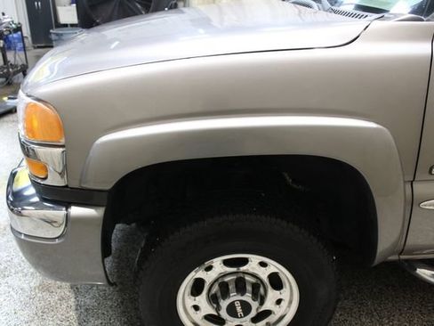 Used 2006 GMC Sierra 2500 SLT w/ Onstar Plus Package image 7