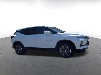 Used 2025 Chevrolet Blazer LT FWD video 2