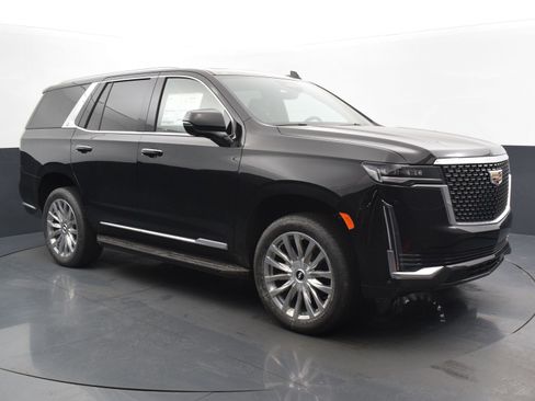 Used 2024 Cadillac Escalade Premium Luxury image 7