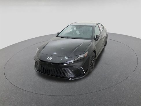New 2026 Toyota Camry SE image 16