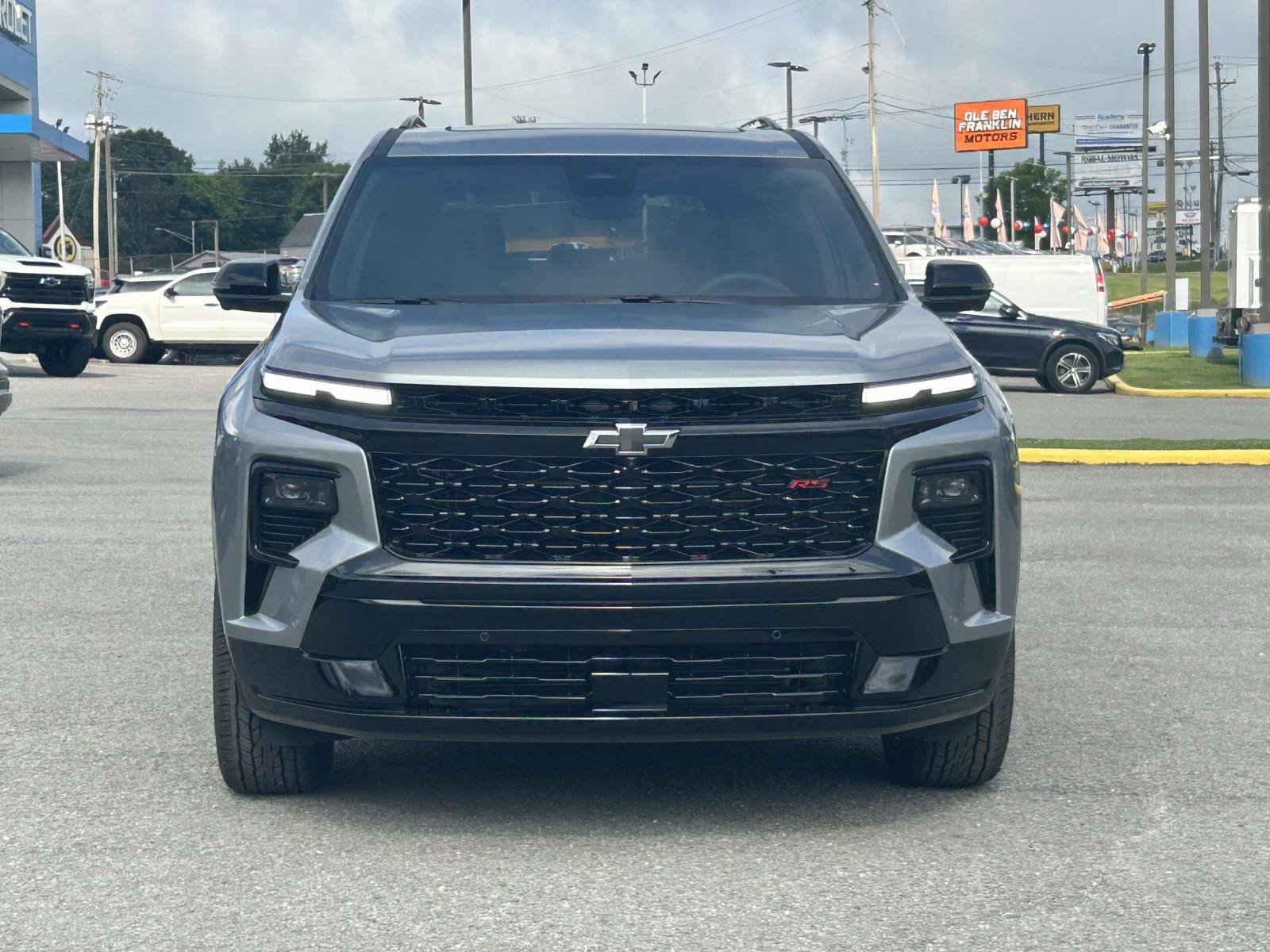 New 2026 Chevrolet Traverse RS FWD image 2