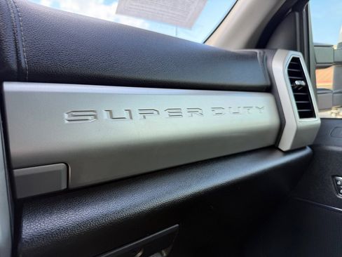 Used 2020 Ford F250 Lariat w/ Lariat Value Package image 32