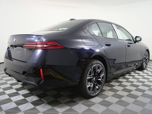 New 2026 BMW i5 eDrive40 w/ M Sport Package image 3