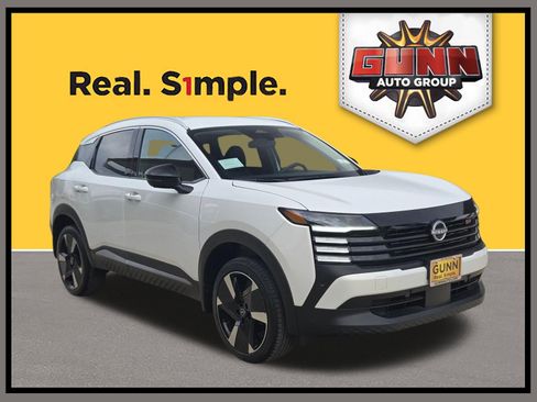 New 2026 Nissan Kicks SR FWD image 1