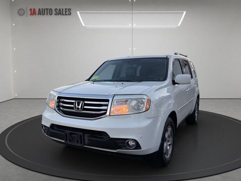 Used 2014 Honda Pilot Touring image 1