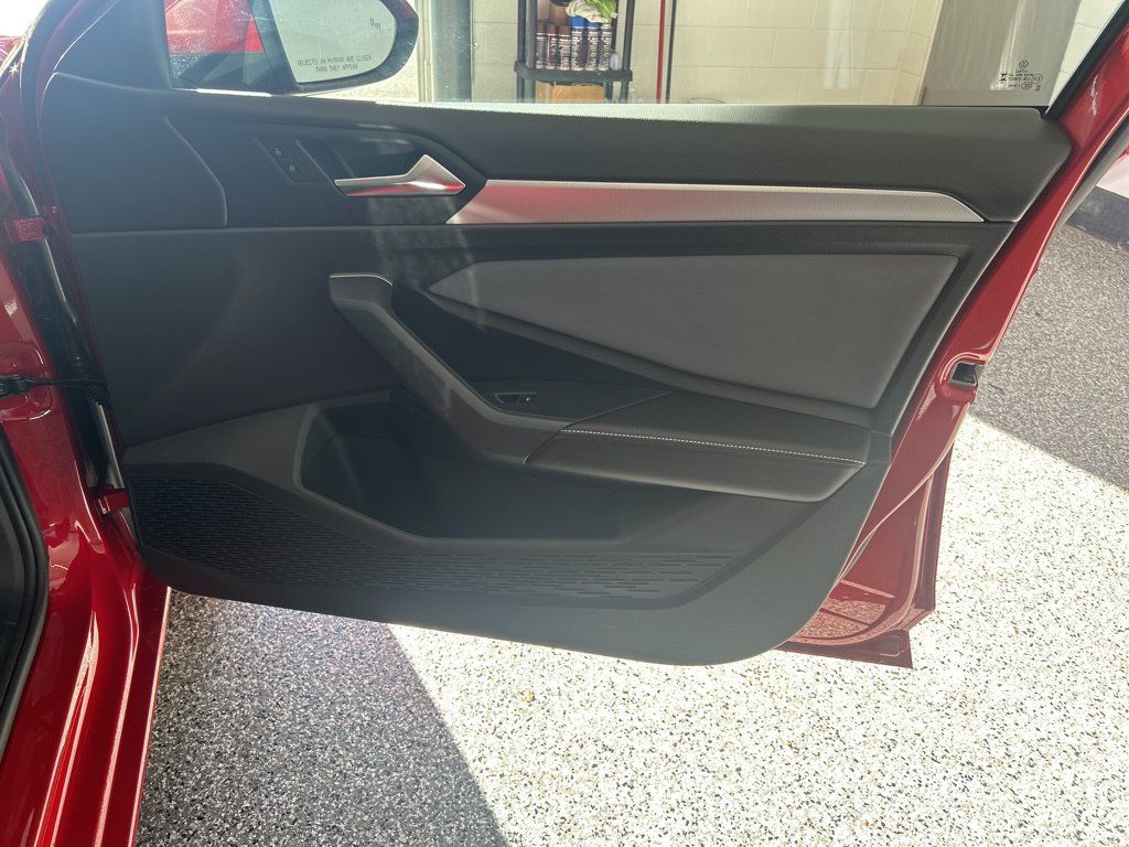 New 2026 Volkswagen Jetta SE FWD image 28
