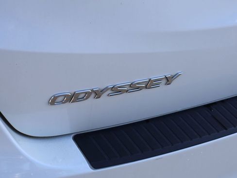 Used 2019 Honda Odyssey EX image 8