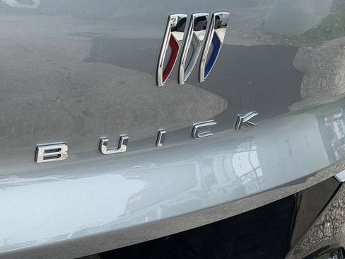 Certified 2026 Buick Envista Sport Touring w/ Convenience I Package FWD image 9