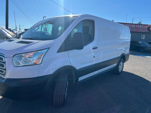 Used 2016 Ford Transit 250 130 Low Roof w/ Exterior Upgrade Package RWD image 3
