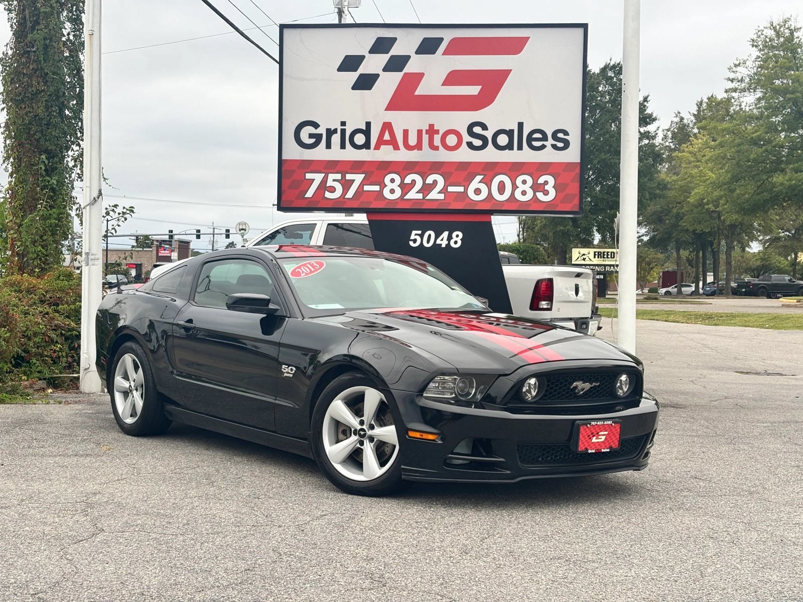Used 2013 Ford Mustang GT RWD image 1
