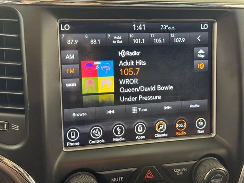 Used 2018 Jeep Grand Cherokee Limited AWD/4WD image 28