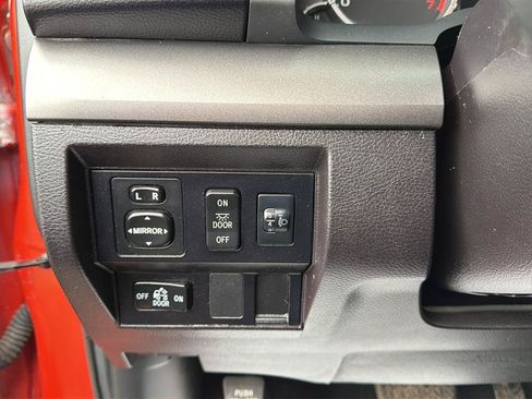 Used 2016 Toyota Tundra SR5 w/ TRD Off Road Package AWD/4WD image 22