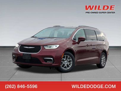 Used 2021 Chrysler Pacifica Touring w/ Cold Weather Group